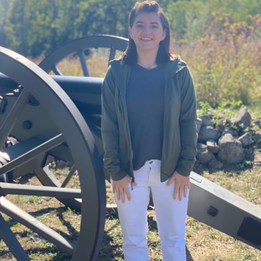 Meet your Posher, Lacey